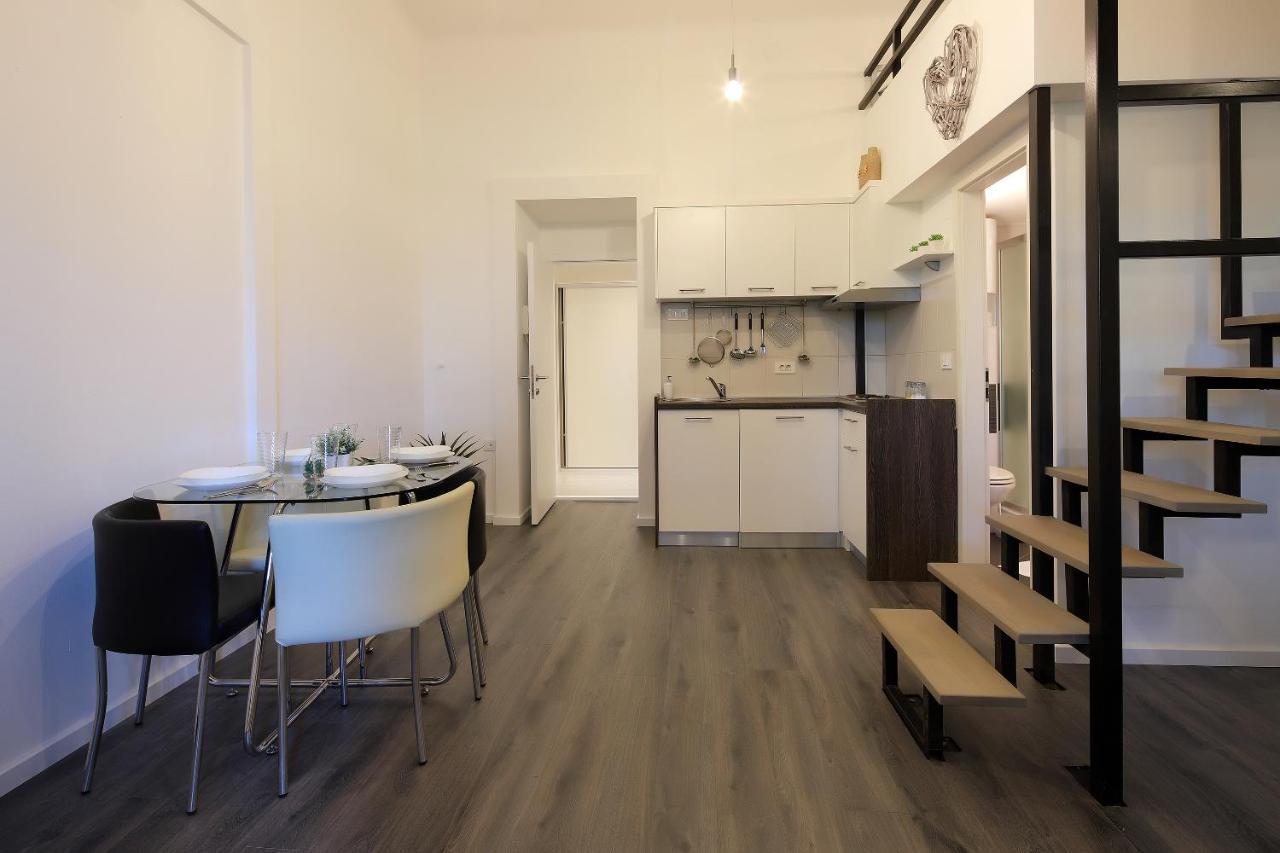 Apartments Karla Ριέκα Εξωτερικό φωτογραφία